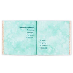 Hallmark She Believed She Could So She Did Book -Hallmark 0001BOK1557 3